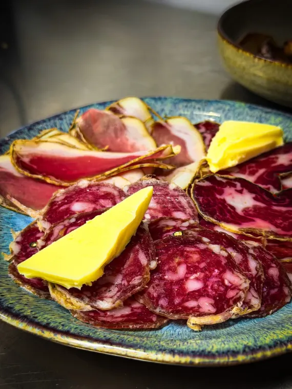 Ou déguster une vraie charcuterie fermière ?, Ajaccio, Ô Vent d'Ange